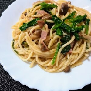 ベーコンとほうれん草 しめじの和風パスタ